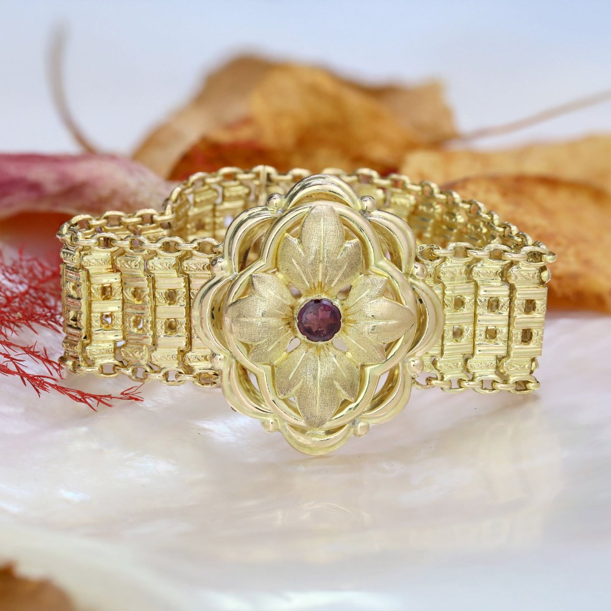 Antique Gold And Garnet Bracelet-photo-3