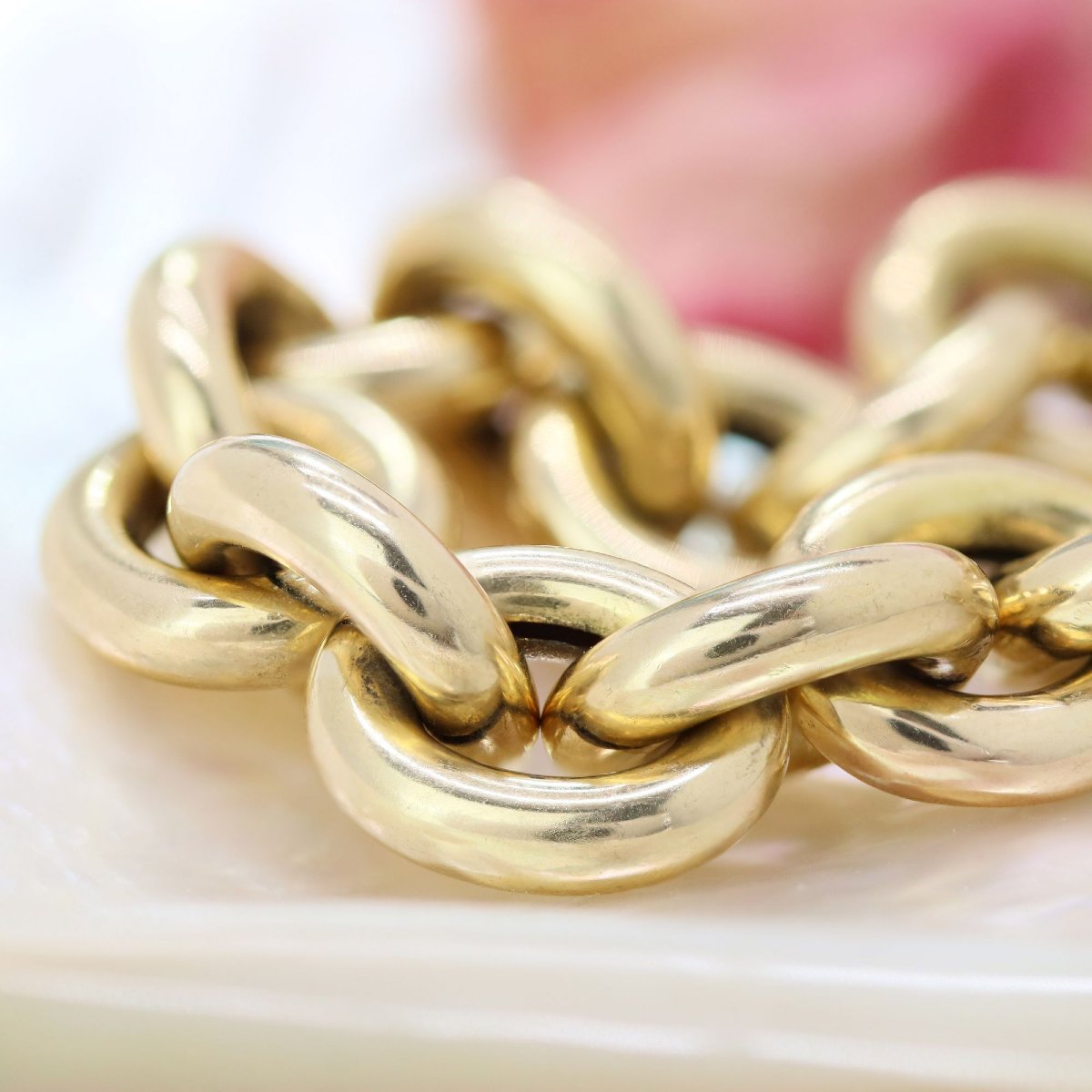 Gold Bracelet With Curb Link-photo-3
