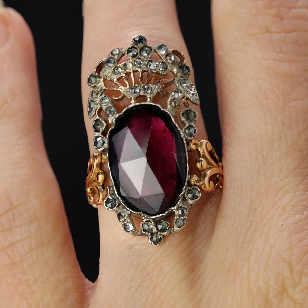 Antique Garden Ring With Rose-cut Garnet And Diamonds-photo-2