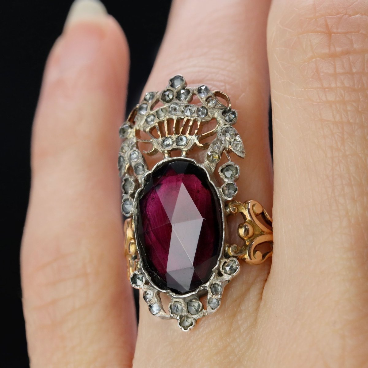 Antique Garden Ring With Rose-cut Garnet And Diamonds-photo-6