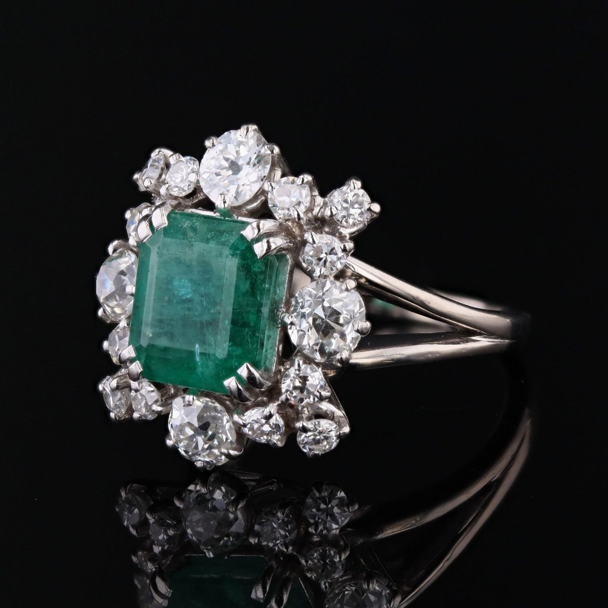 Vintage Emerald And Diamond Ring In White Gold-photo-3
