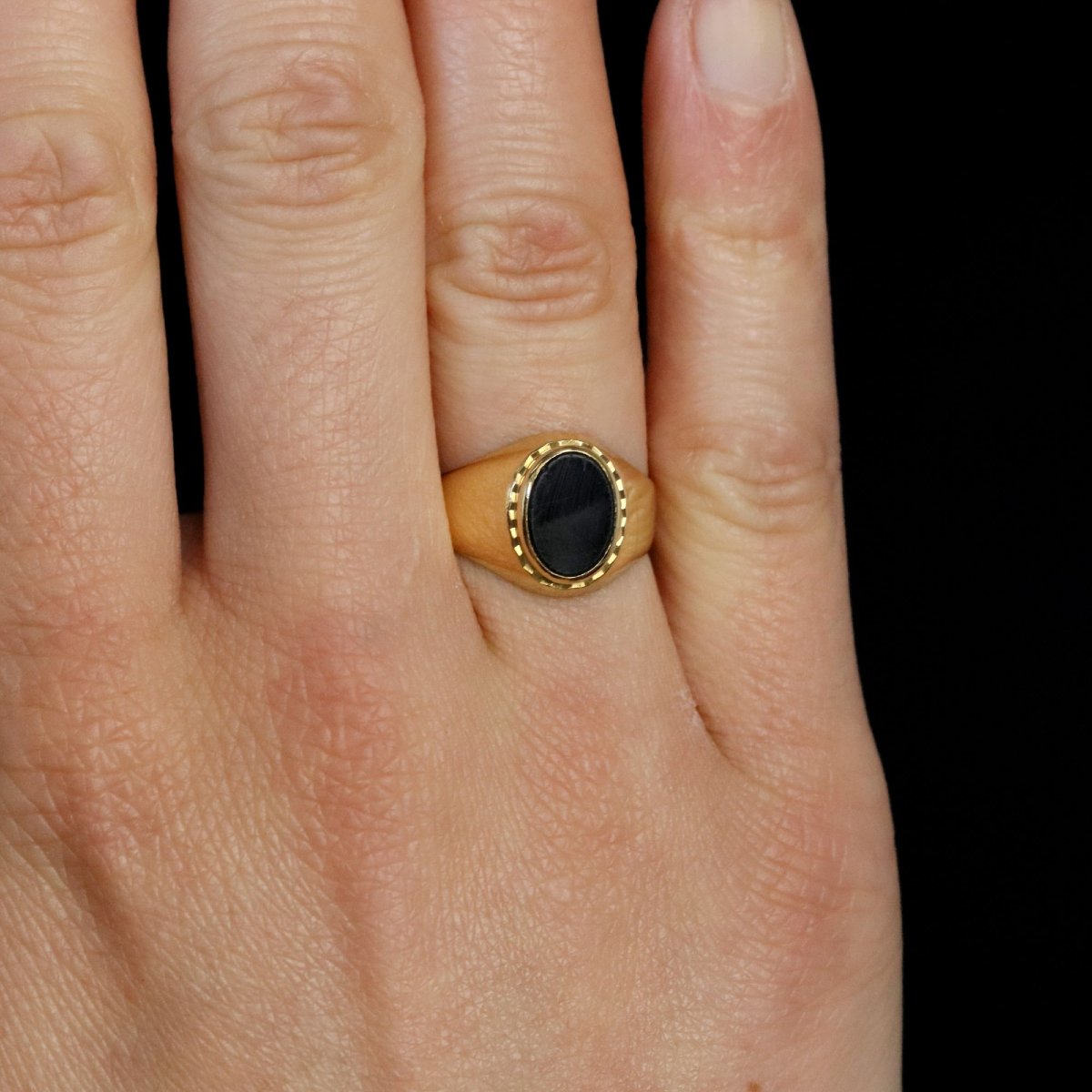 Yellow Gold Onyx Signet Ring-photo-2