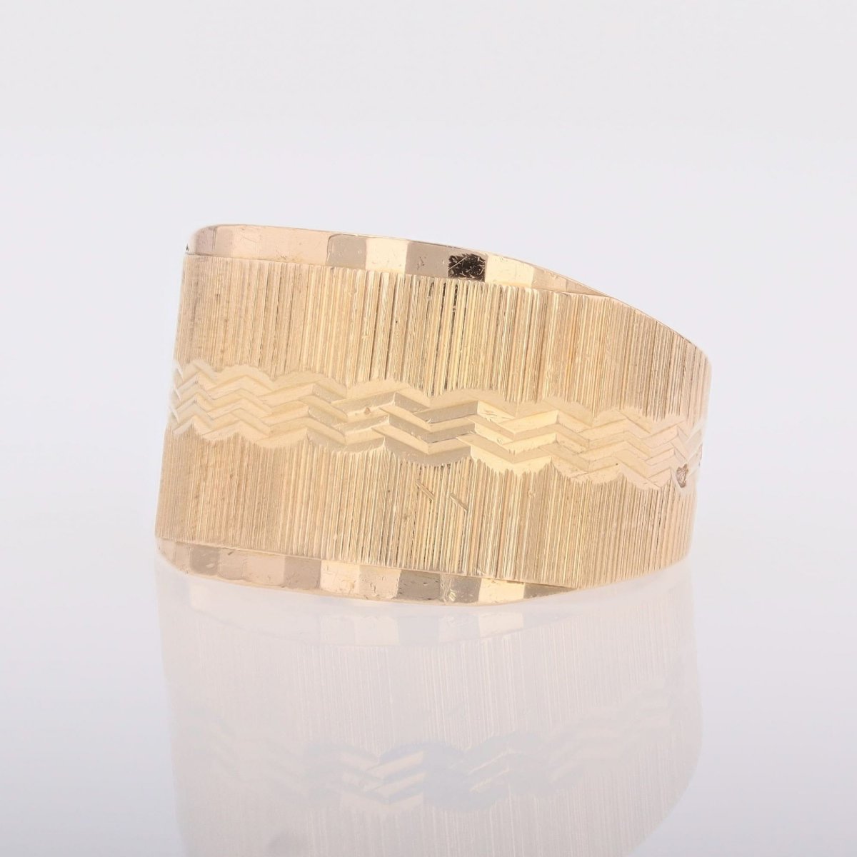 Bague large or rose ciselé-photo-4