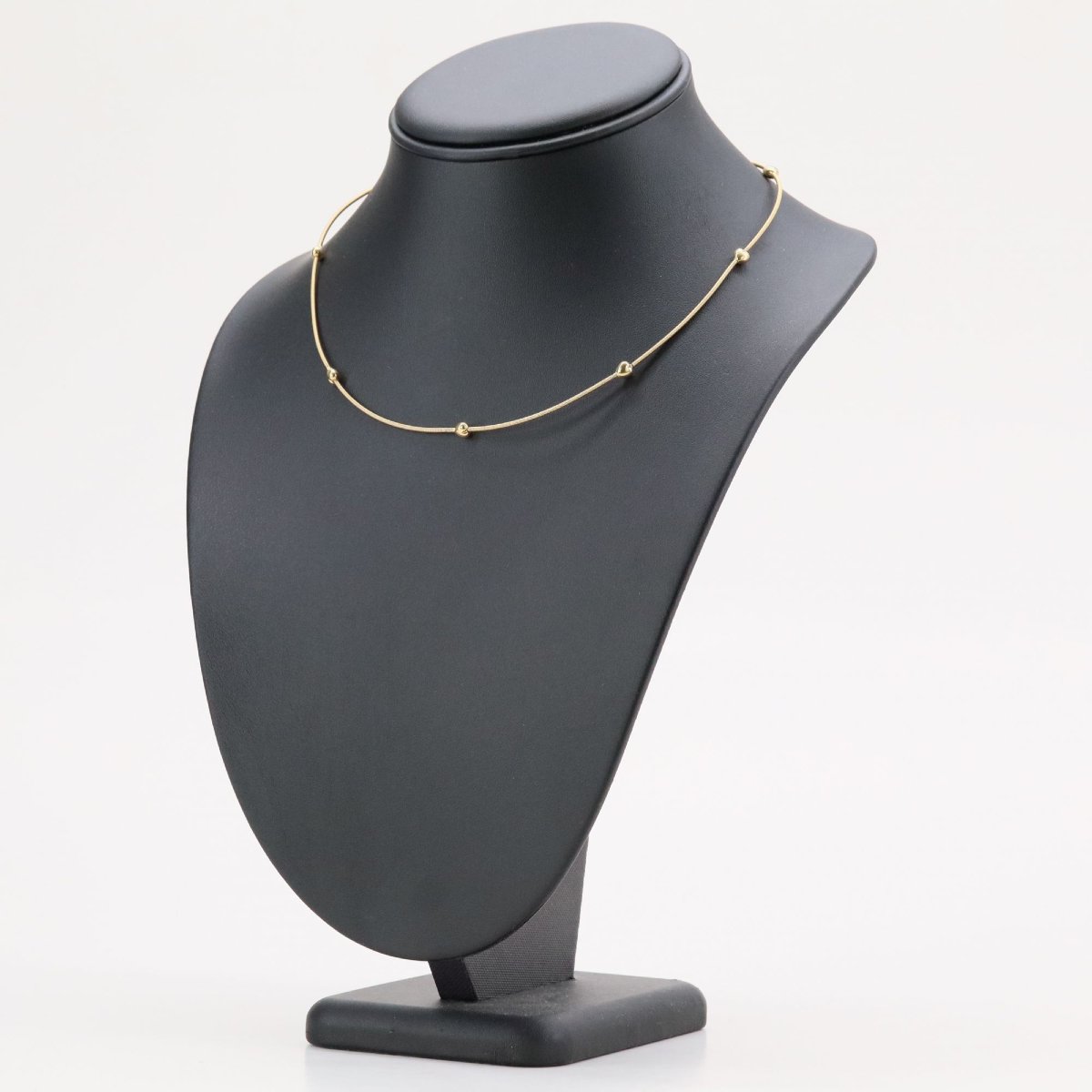 Yellow Gold Cable Necklace With Small Gold Hearts-photo-4