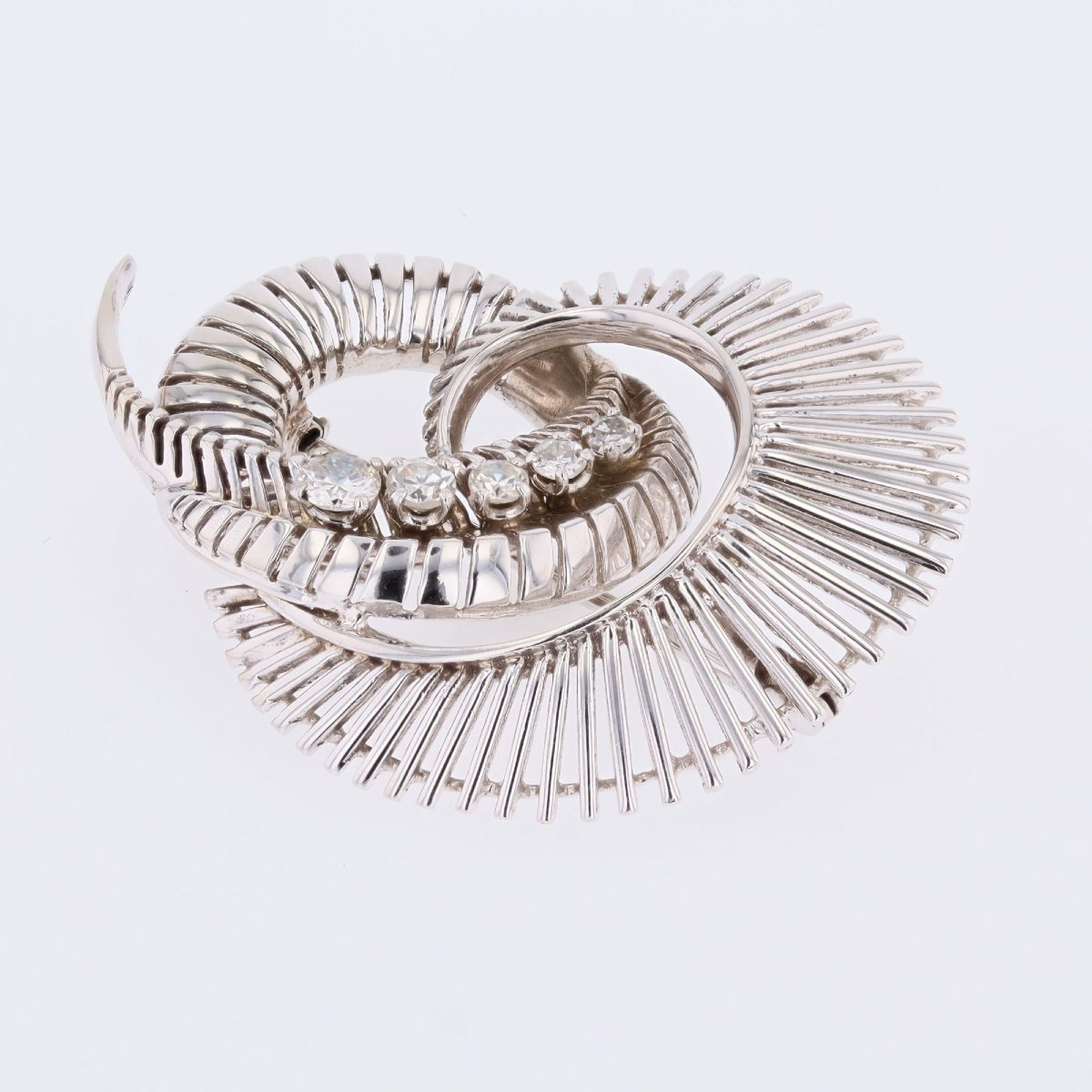 Vintage White Gold Spiral Diamond Brooch-photo-4