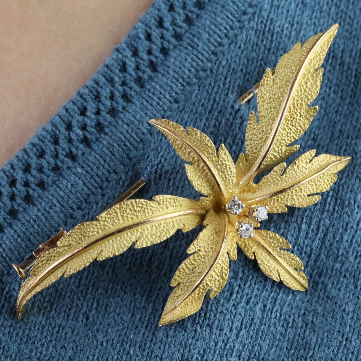 Broche vintage en or amati et diamants-photo-3