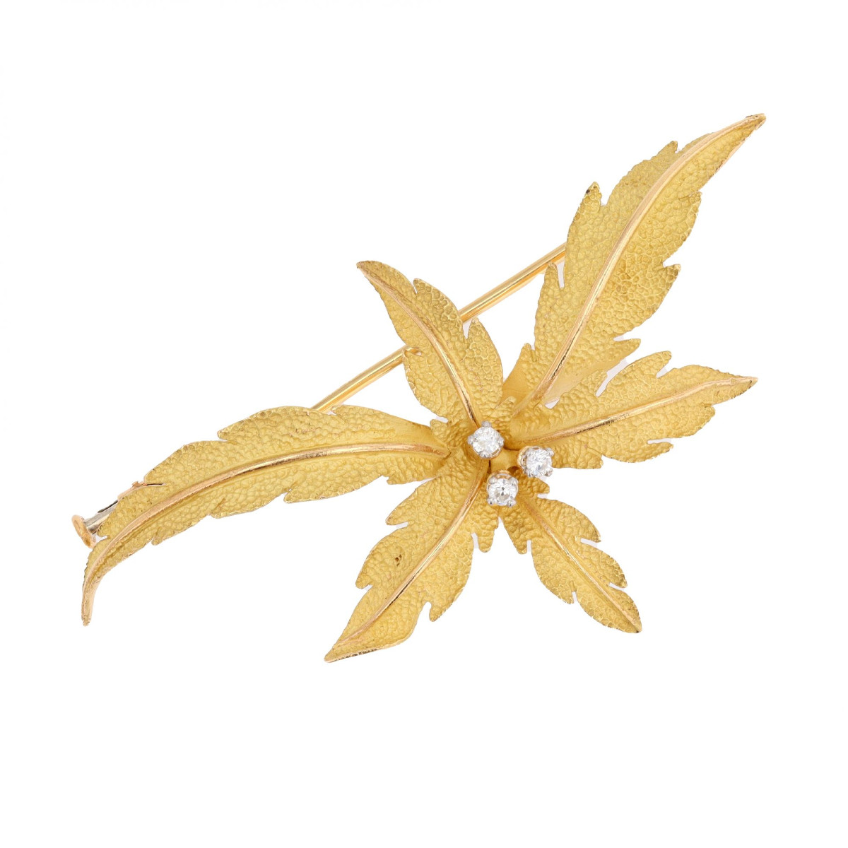 Broche vintage en or amati et diamants