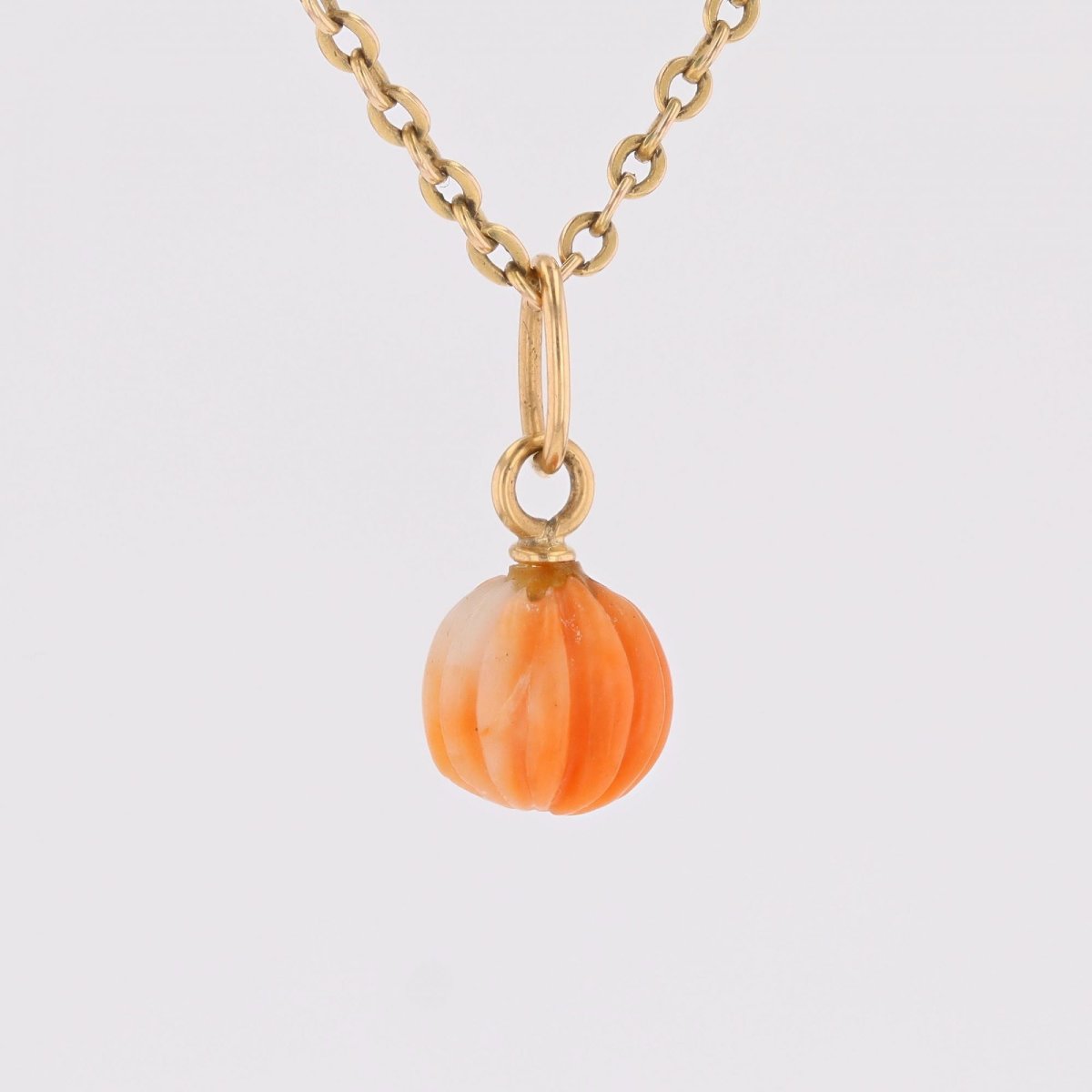 Yellow Gold Engraved Coral Charm-photo-4