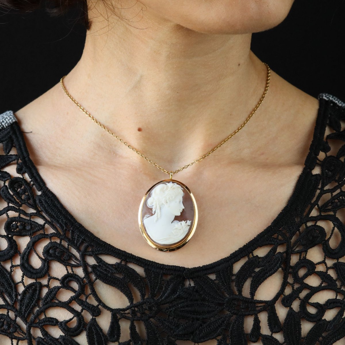 Yellow Gold Cameo Brooch Pendant-photo-4