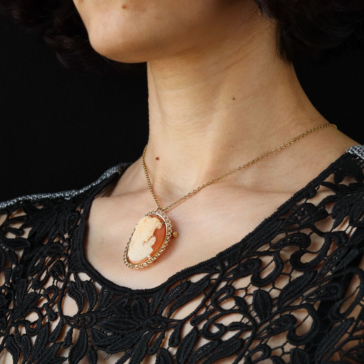 Broche pendentif camée or jaune vintage-photo-2