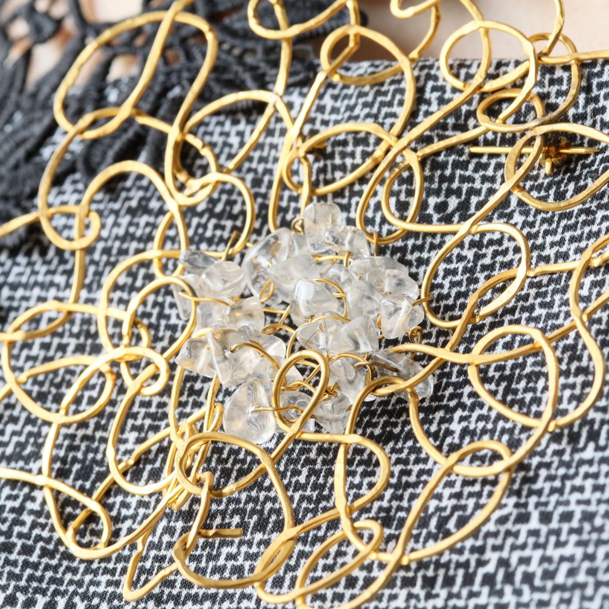 Grande broche ornementale métal doré-photo-4