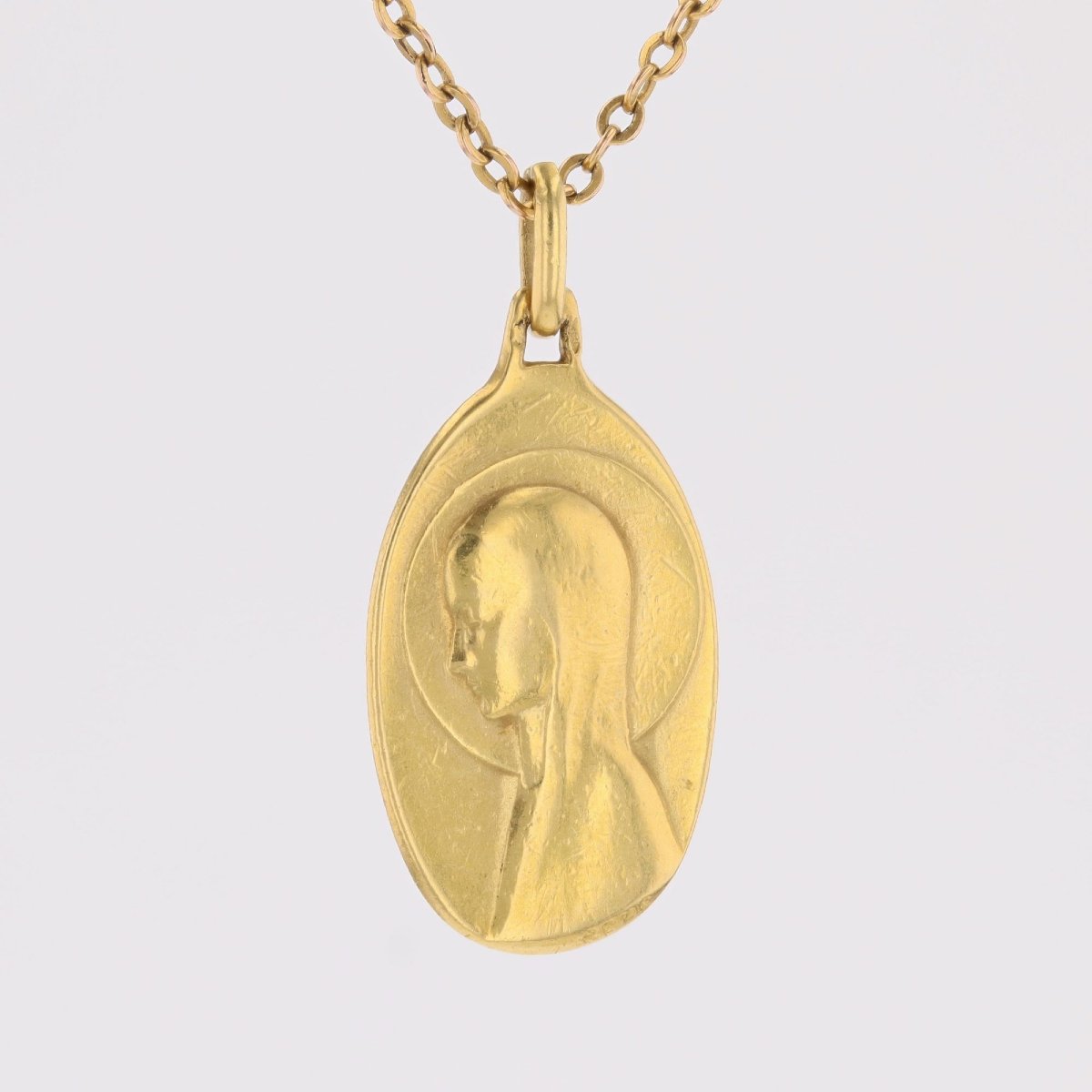 Oval Medal Virgin Mary, Yellow Gold-photo-1