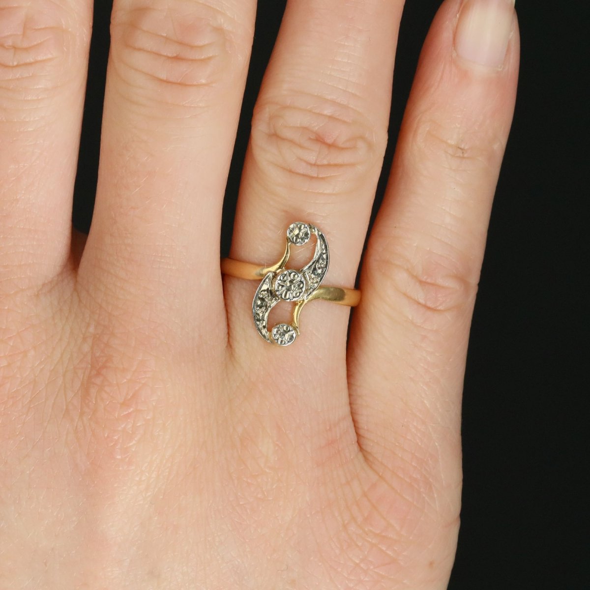 Antique Two-gold Volutes Ring-photo-2