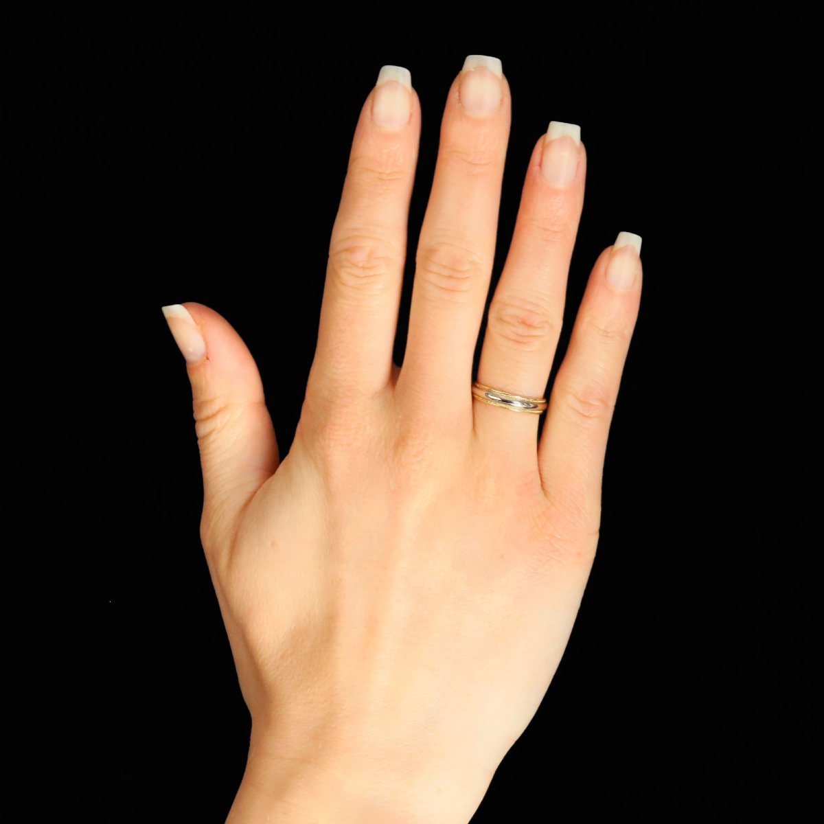 Two-tone Chased Wedding Band-photo-2