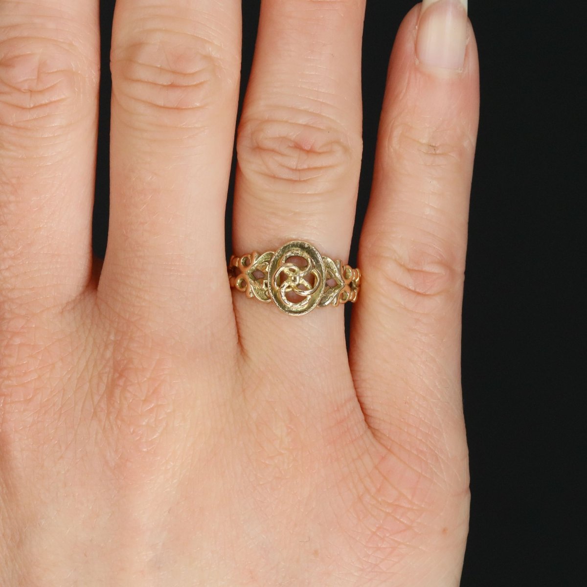 19th Century Yellow Gold Ring-photo-2