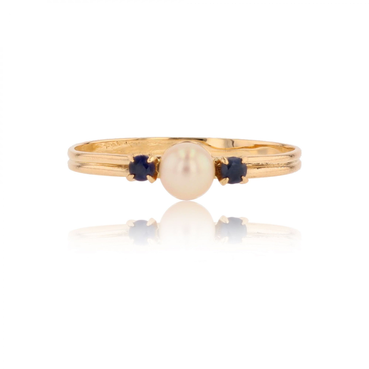 Gold Ring Cultured Pearl Sapphires