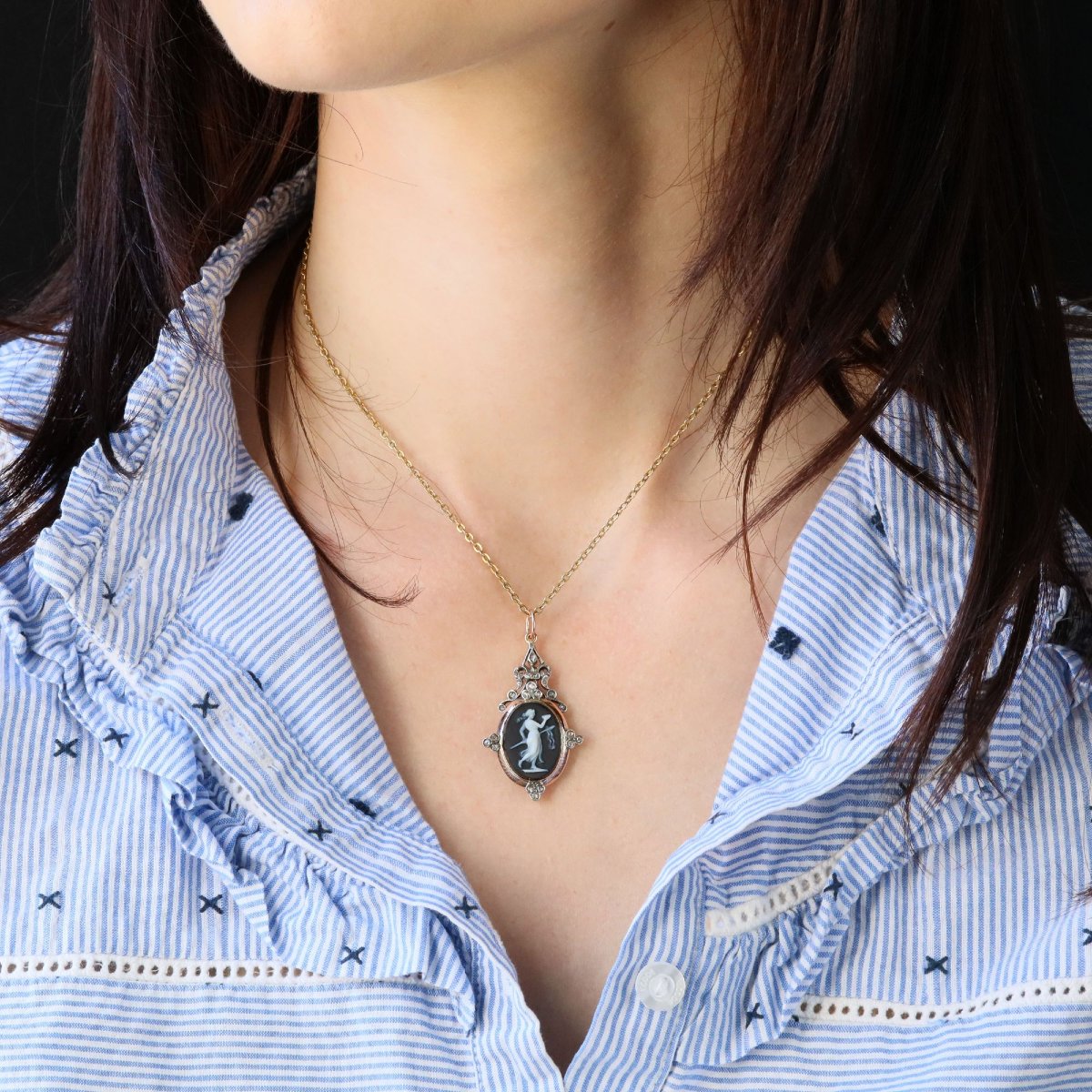 Pendentif ancien camée et diamants taillés en rose-photo-2