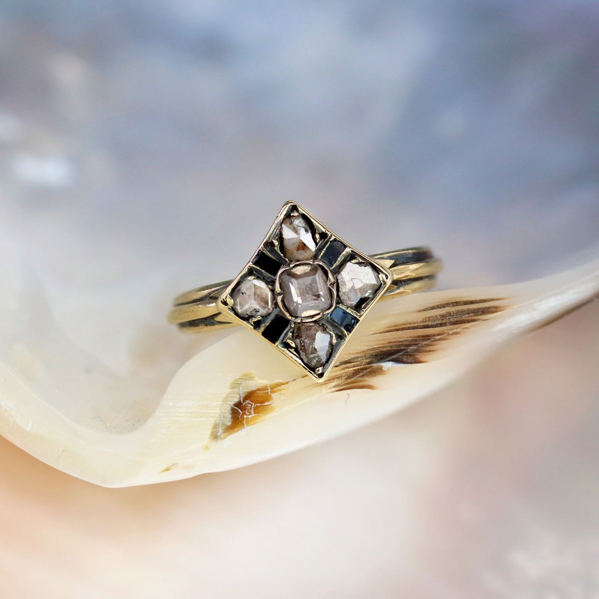 Bague ancienne losange diamants émail noir-photo-3