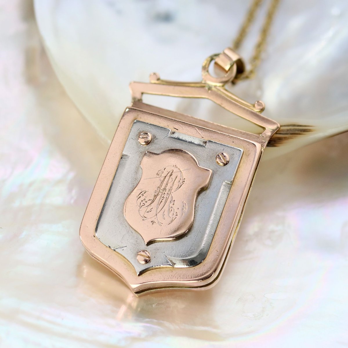 Pendentif médaillon ancien écusson or rose or blanc-photo-3