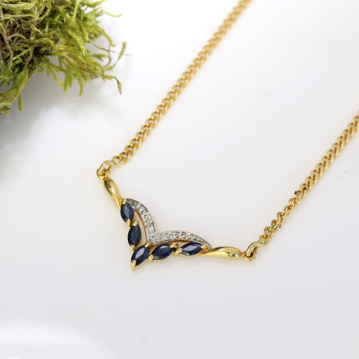 Yellow Gold Sapphire And Diamond Necklace-photo-3