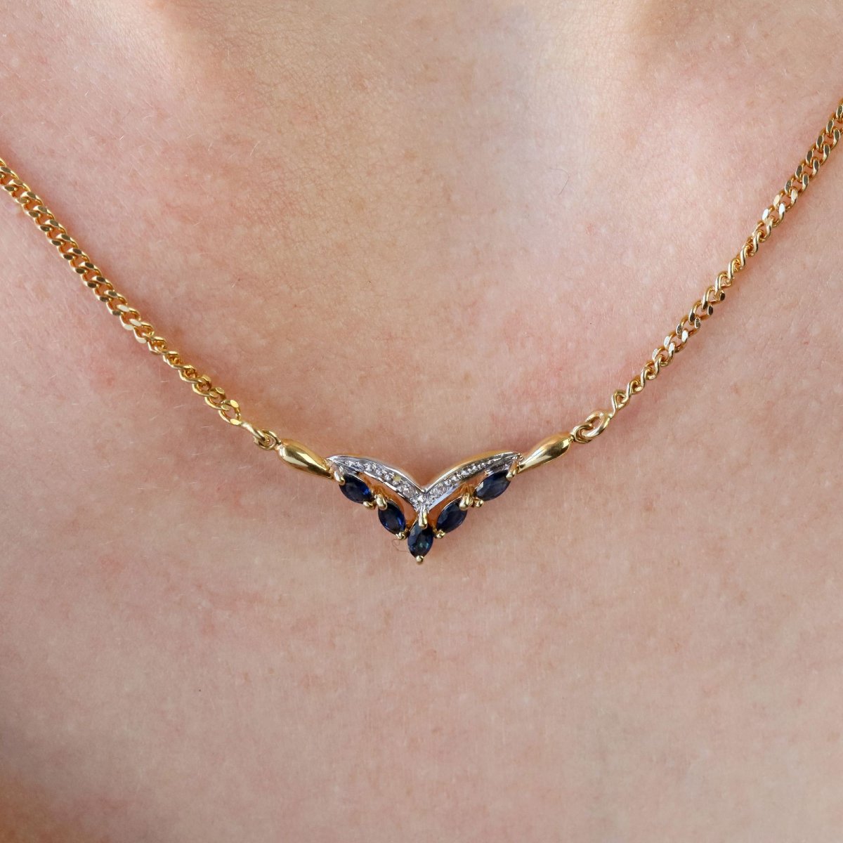 Yellow Gold Sapphire And Diamond Necklace-photo-2
