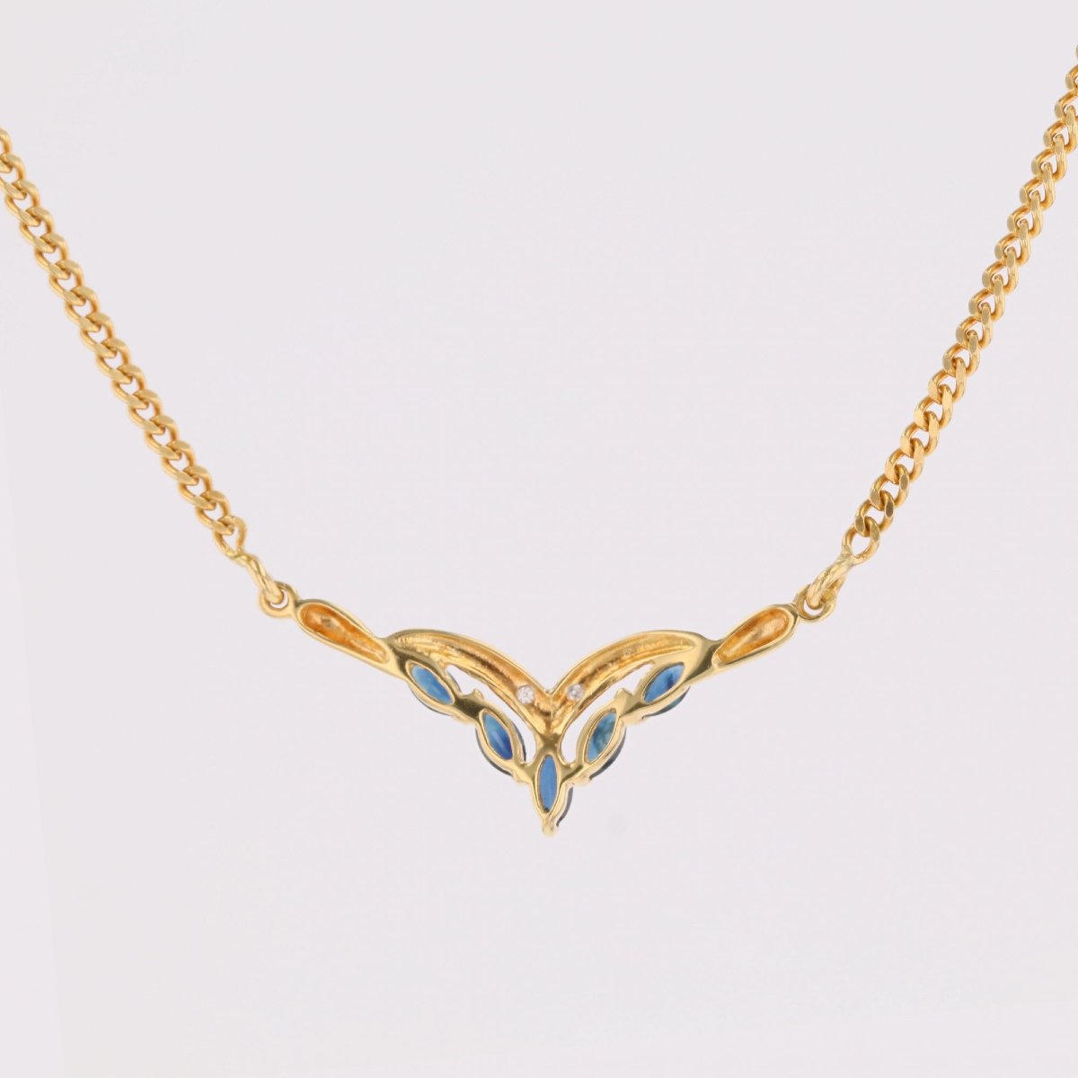 Yellow Gold Sapphire And Diamond Necklace-photo-3