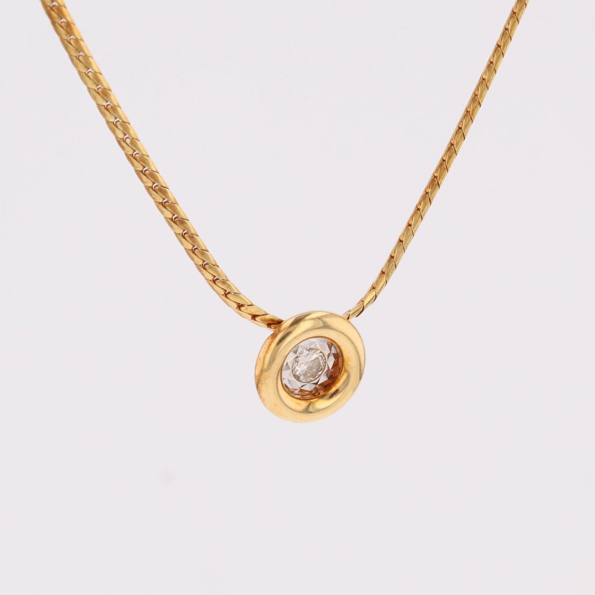 Modern Yellow Gold Necklace With Round Diamond Pendant-photo-1
