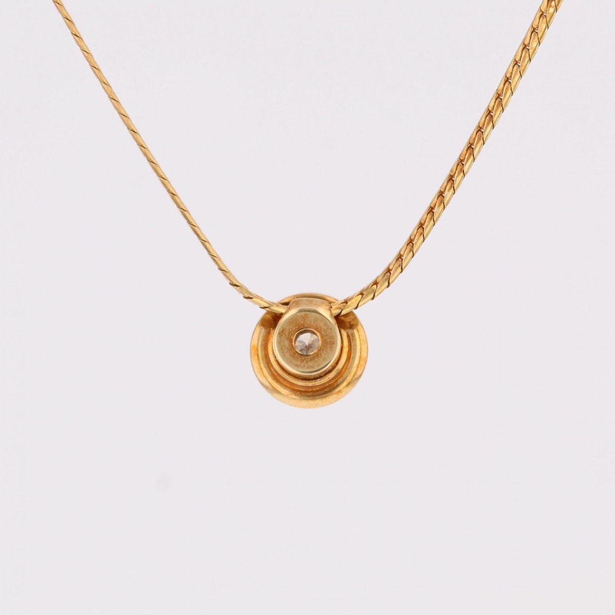 Modern Yellow Gold Necklace With Round Diamond Pendant-photo-3