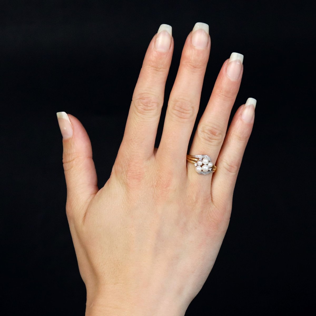 Two Gold Diamonds And Cultured Pearls Ring-photo-2