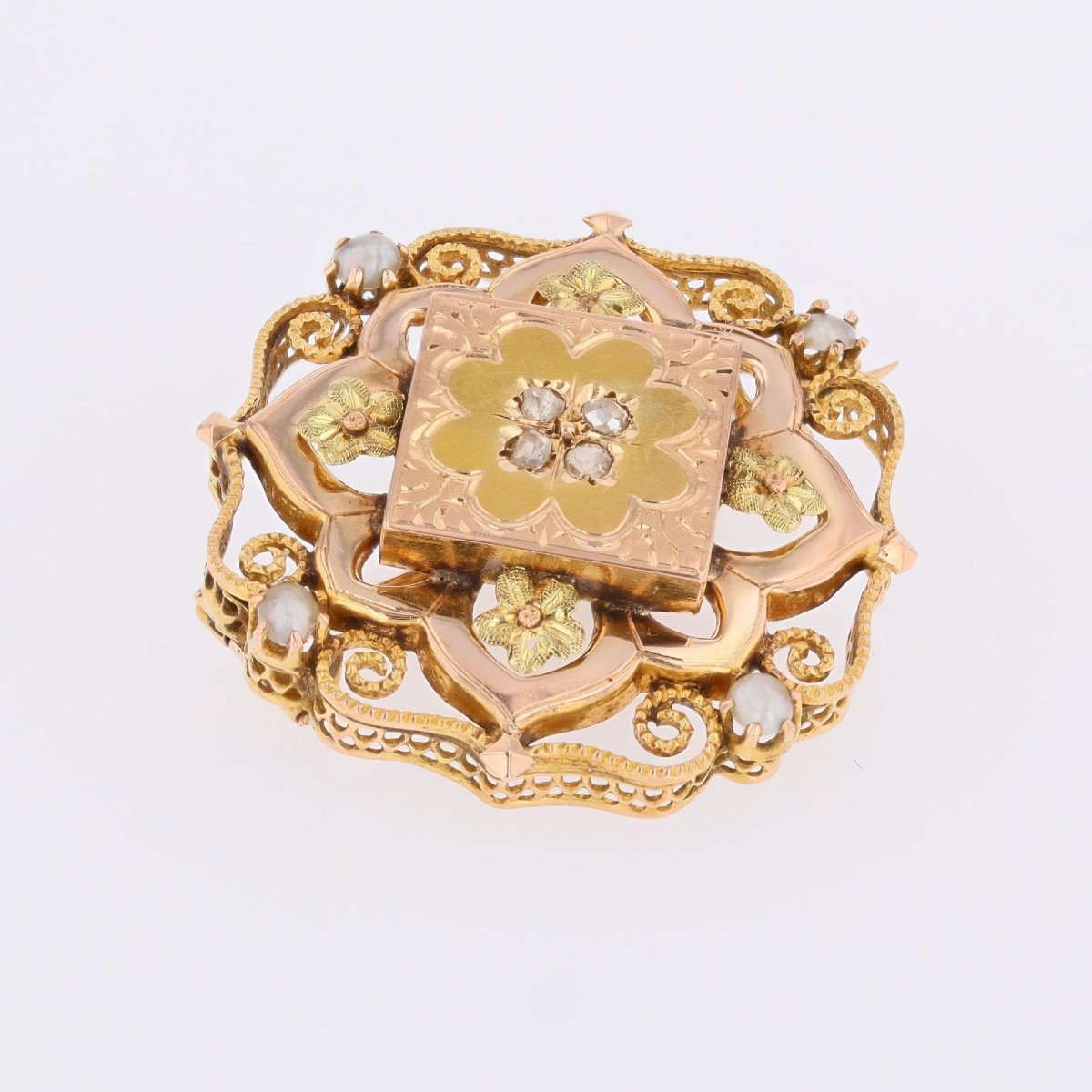 Antique Gold Neck Brooch With Diamonds And Pearls-photo-1