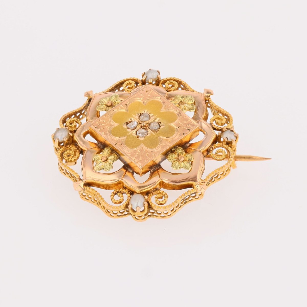 Antique Gold Neck Brooch With Diamonds And Pearls-photo-6