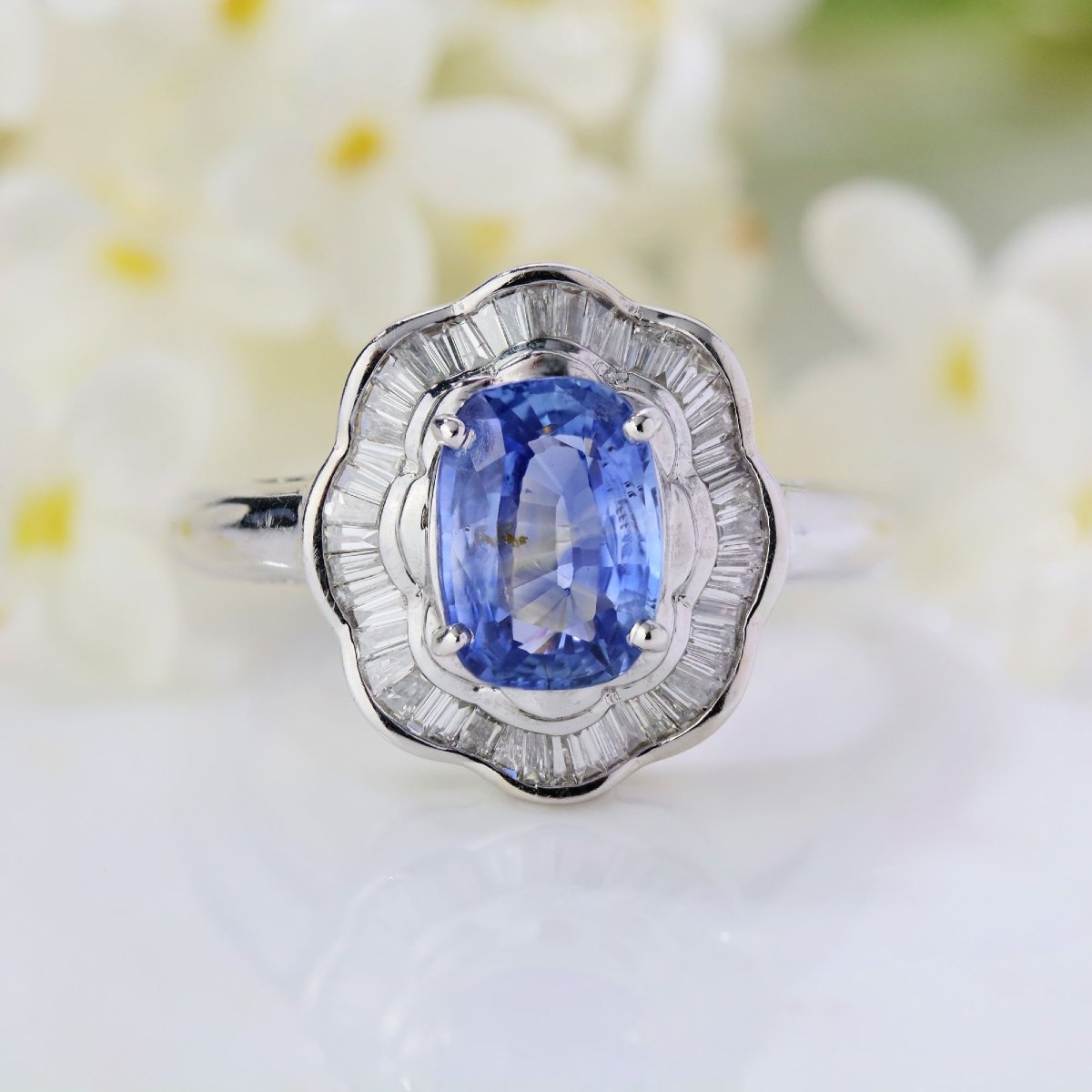 Bague jupe saphir diamants or blanc-photo-3