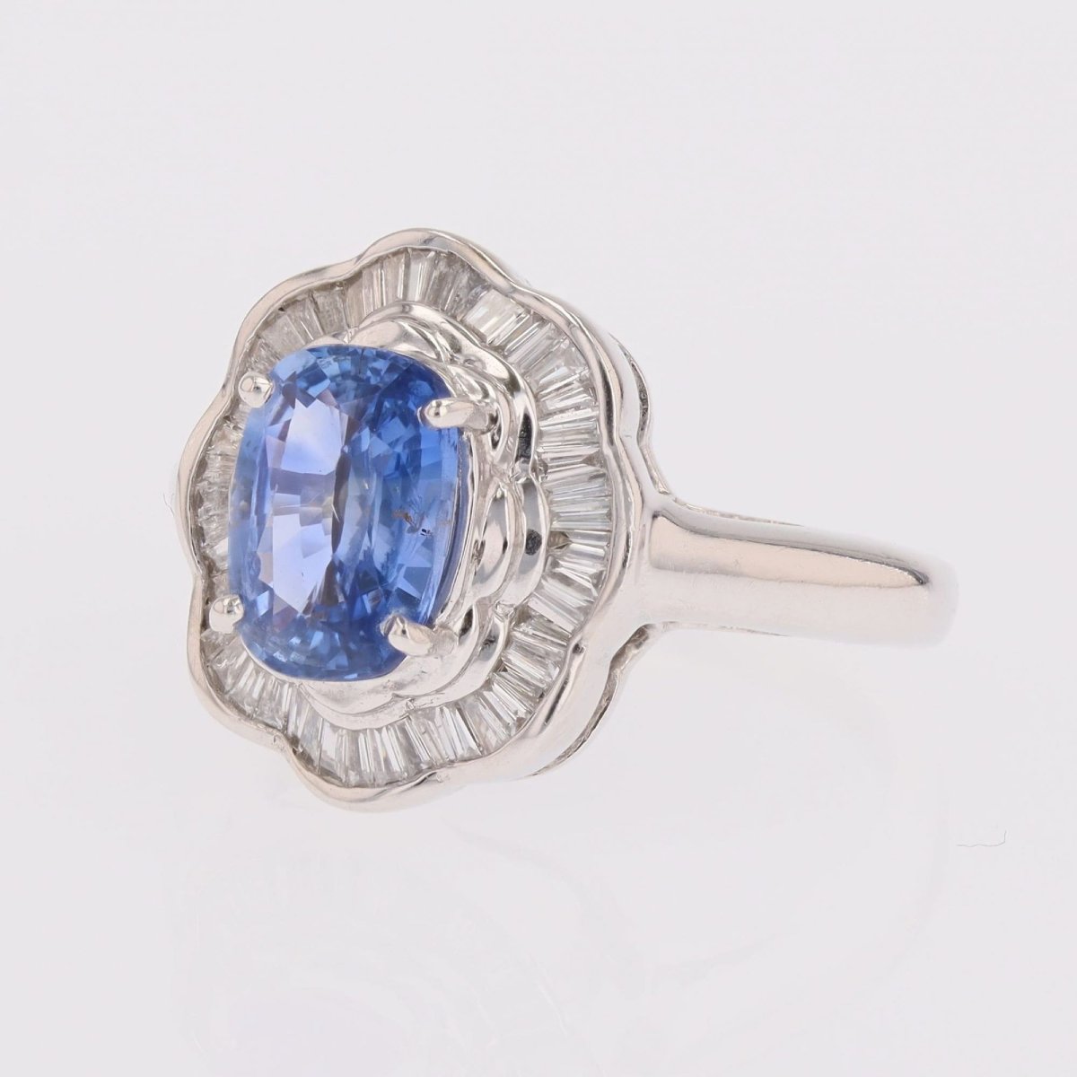 Bague jupe saphir diamants or blanc-photo-4