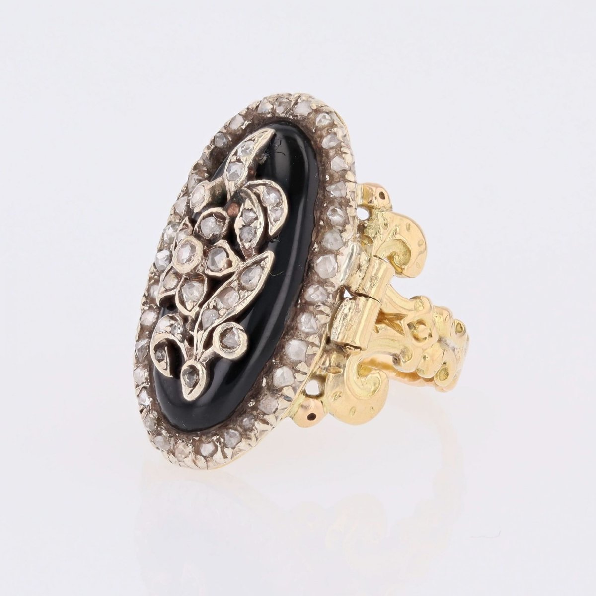 Bague ancienne à secret onyx diamants-photo-5