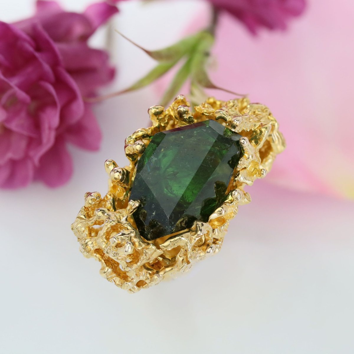 Rough Tourmaline And Textured Gold Ring-photo-6