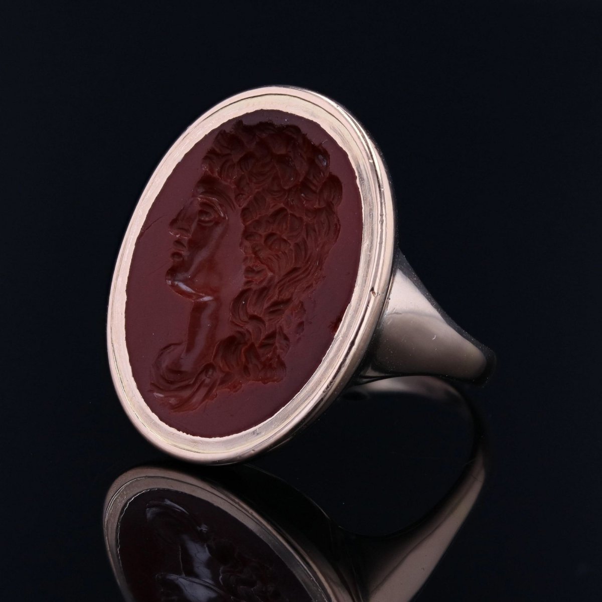 Bague ancienne intaille sur jaspe rouge-photo-3