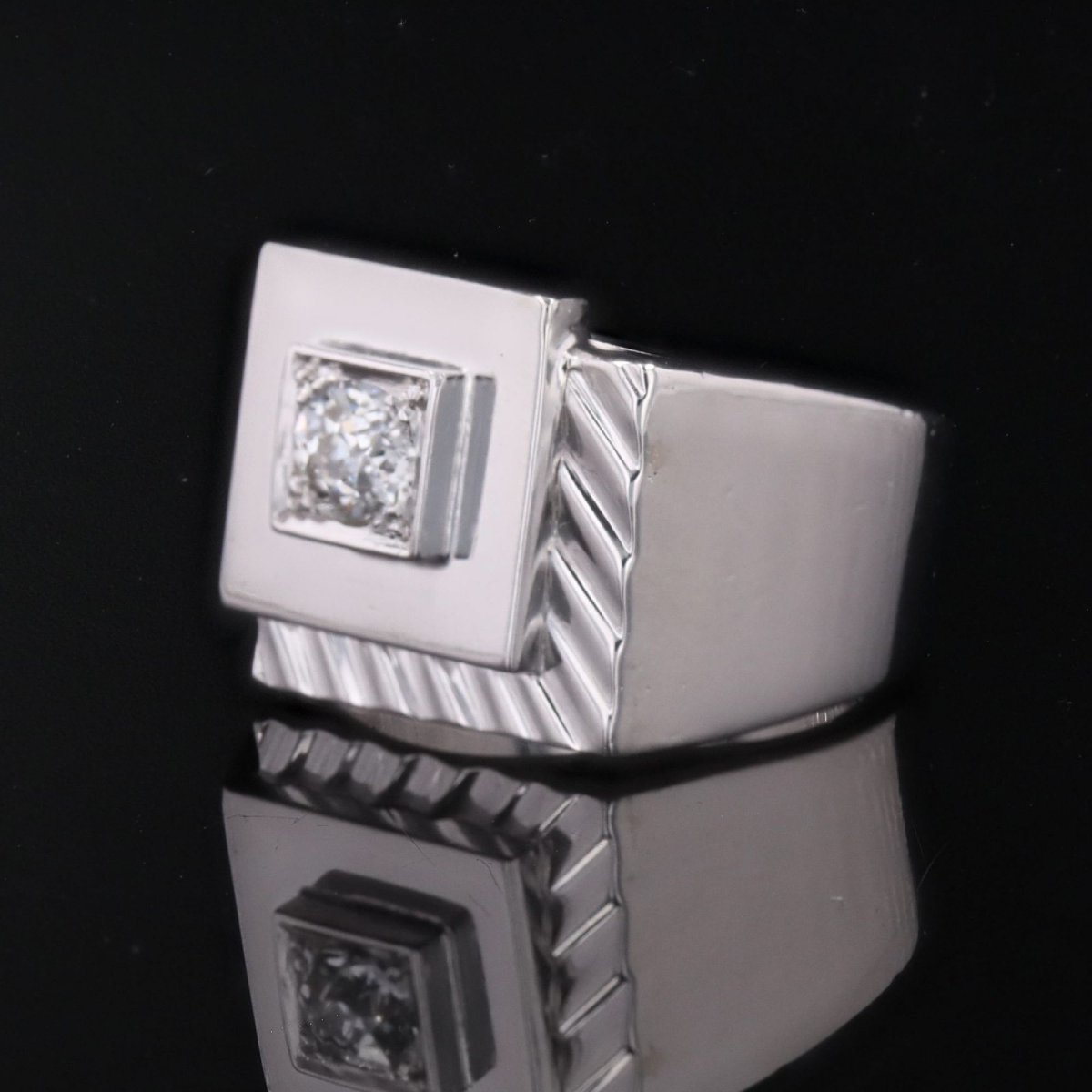 Vintage Platinum Diamond Signet Ring-photo-2