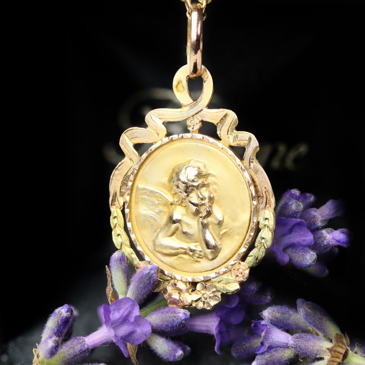 Antique Two-tone Cherub Medal-photo-3