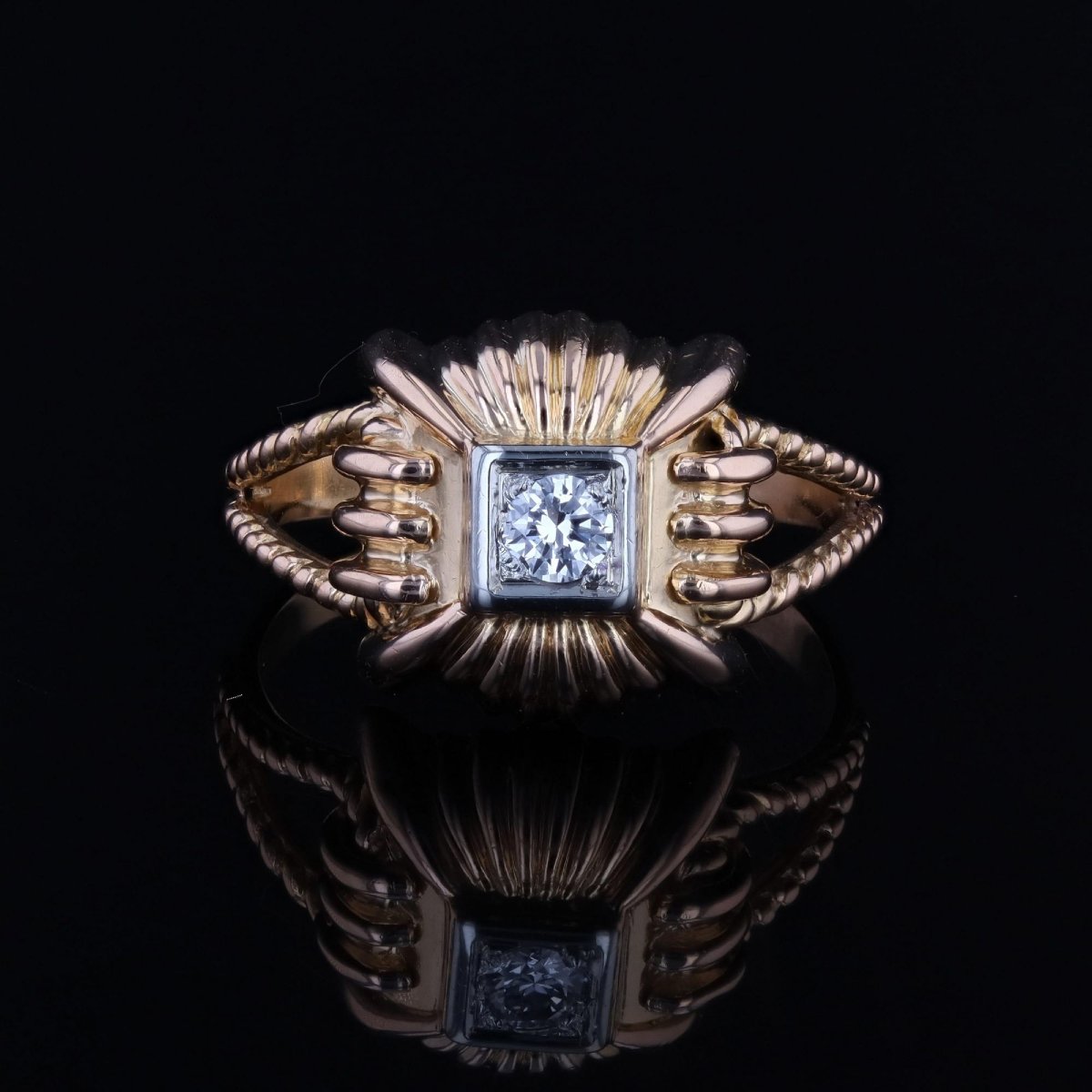 Bague rétro godronnée or rose diamant-photo-1