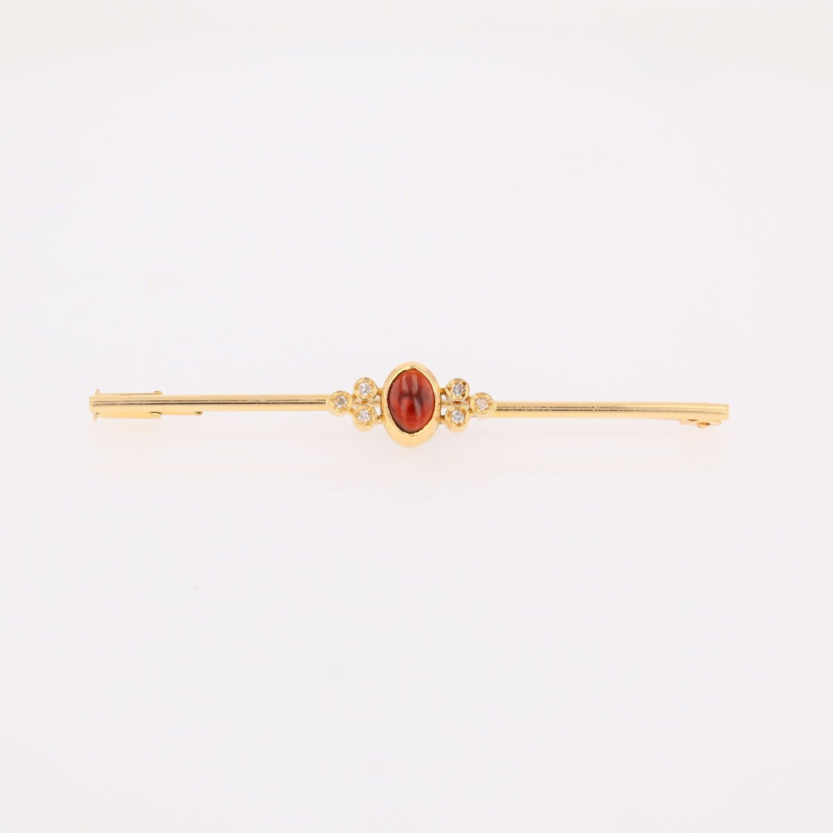 Yellow Gold Brooch With Garnet Cabochon And Diamonds-photo-6