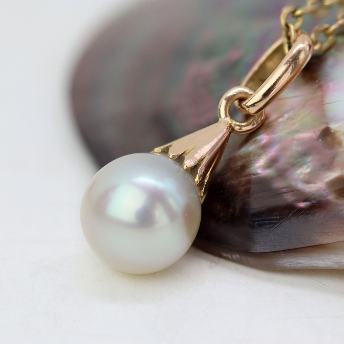 Cultured Pearl And Gold Pendant-photo-3