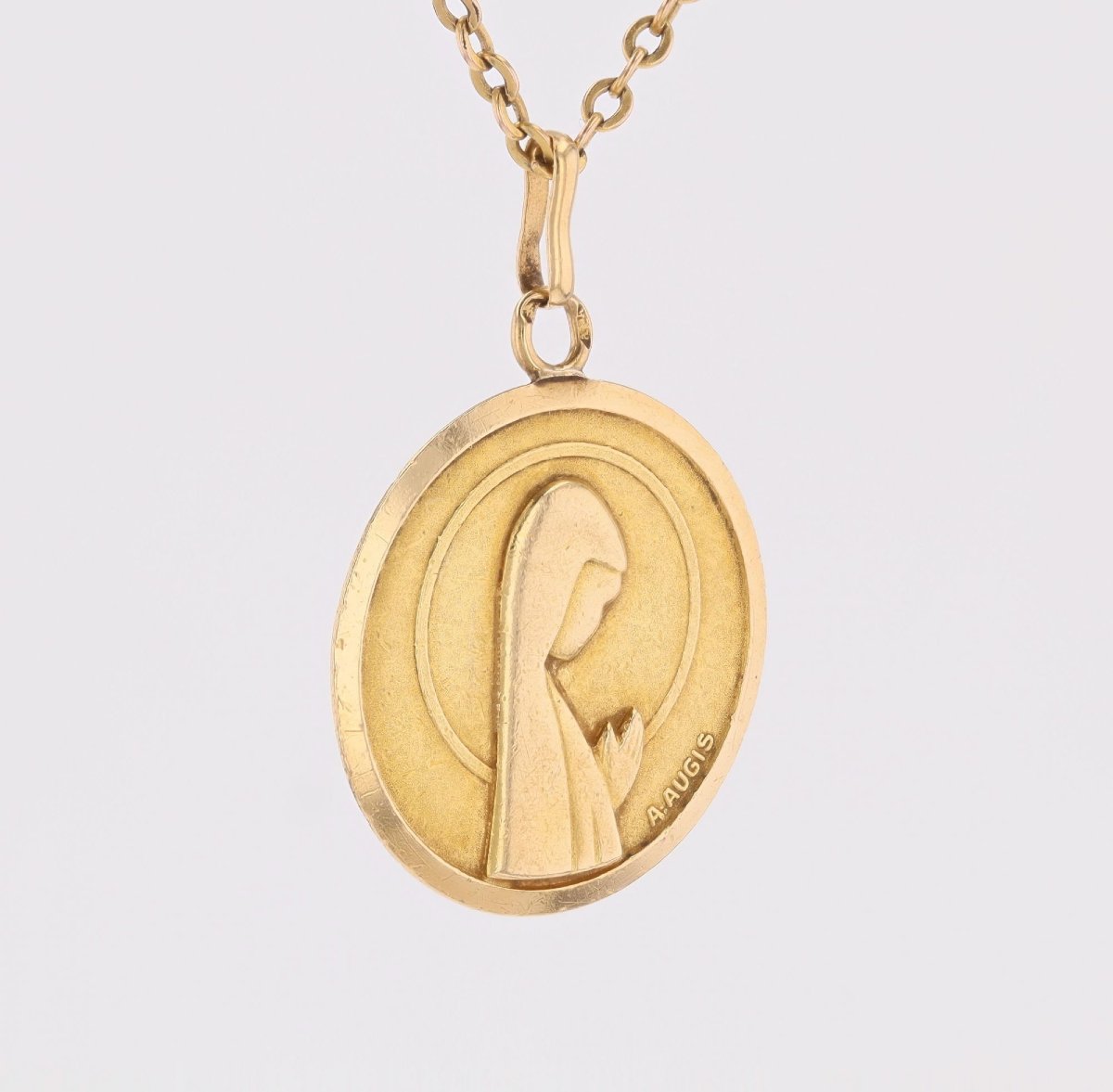 Yellow Gold Virgin Medal, Signed By Augis-photo-1