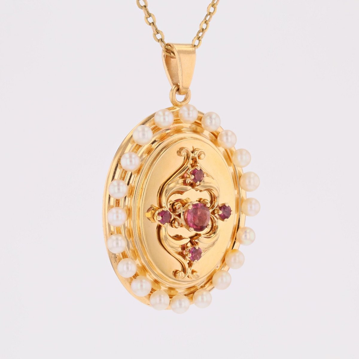 Cultured Pearl And Garnet Medallion Pendant-photo-1