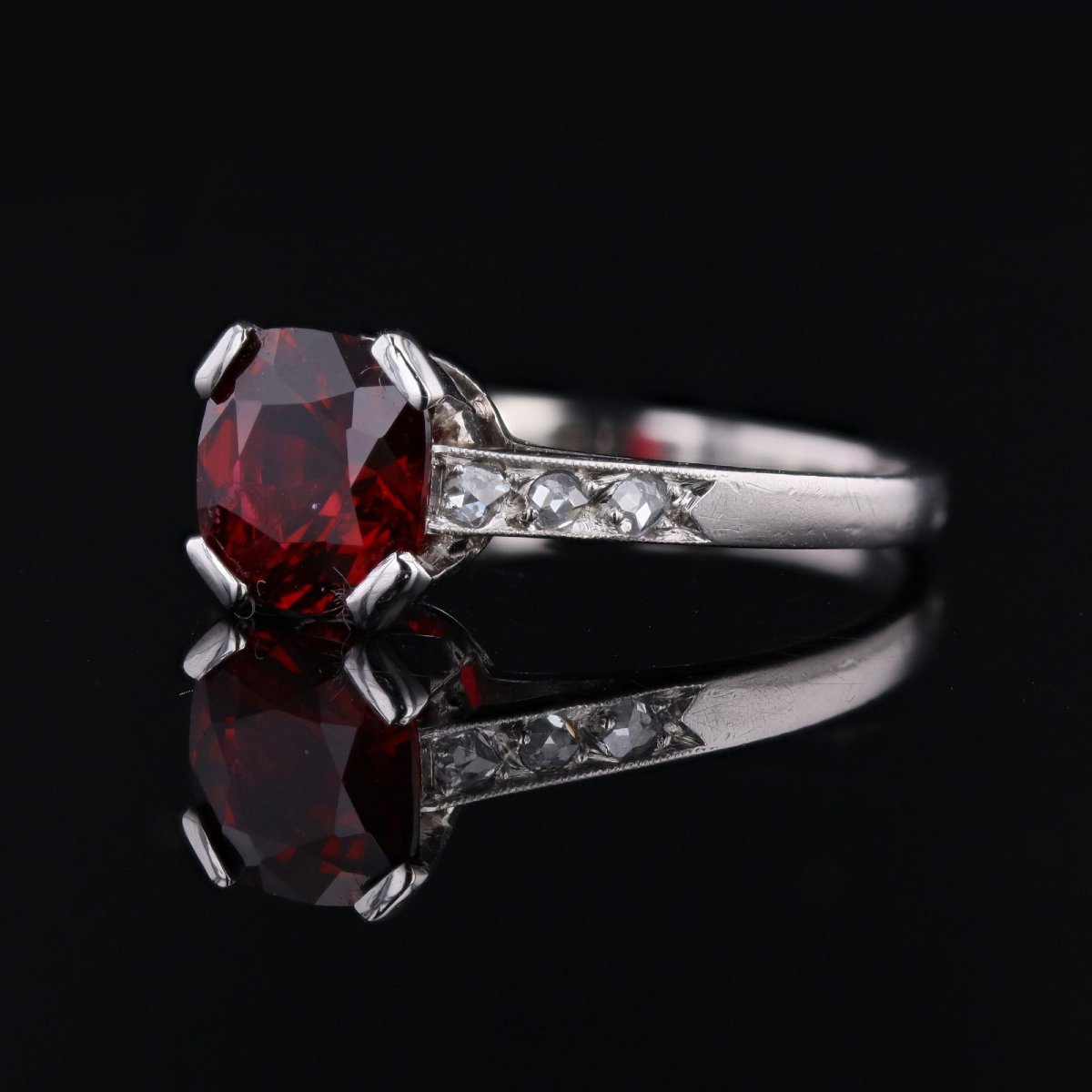 Bague ancienne spinelle rouge diamants platine-photo-2