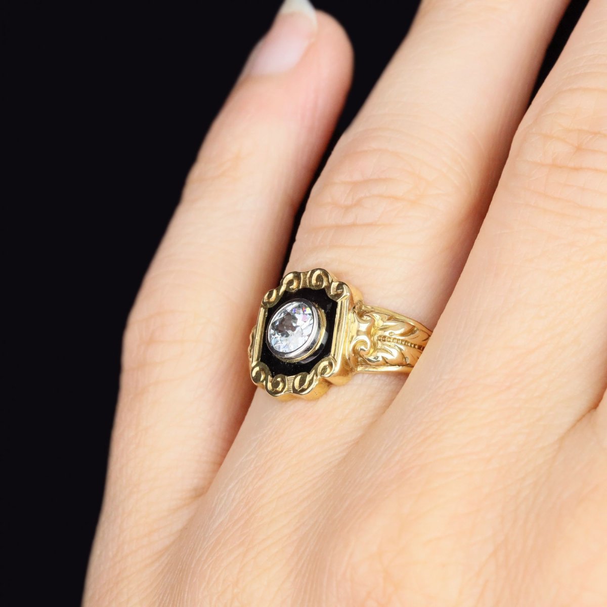 Bague ancienne diamant et émail noir-photo-5