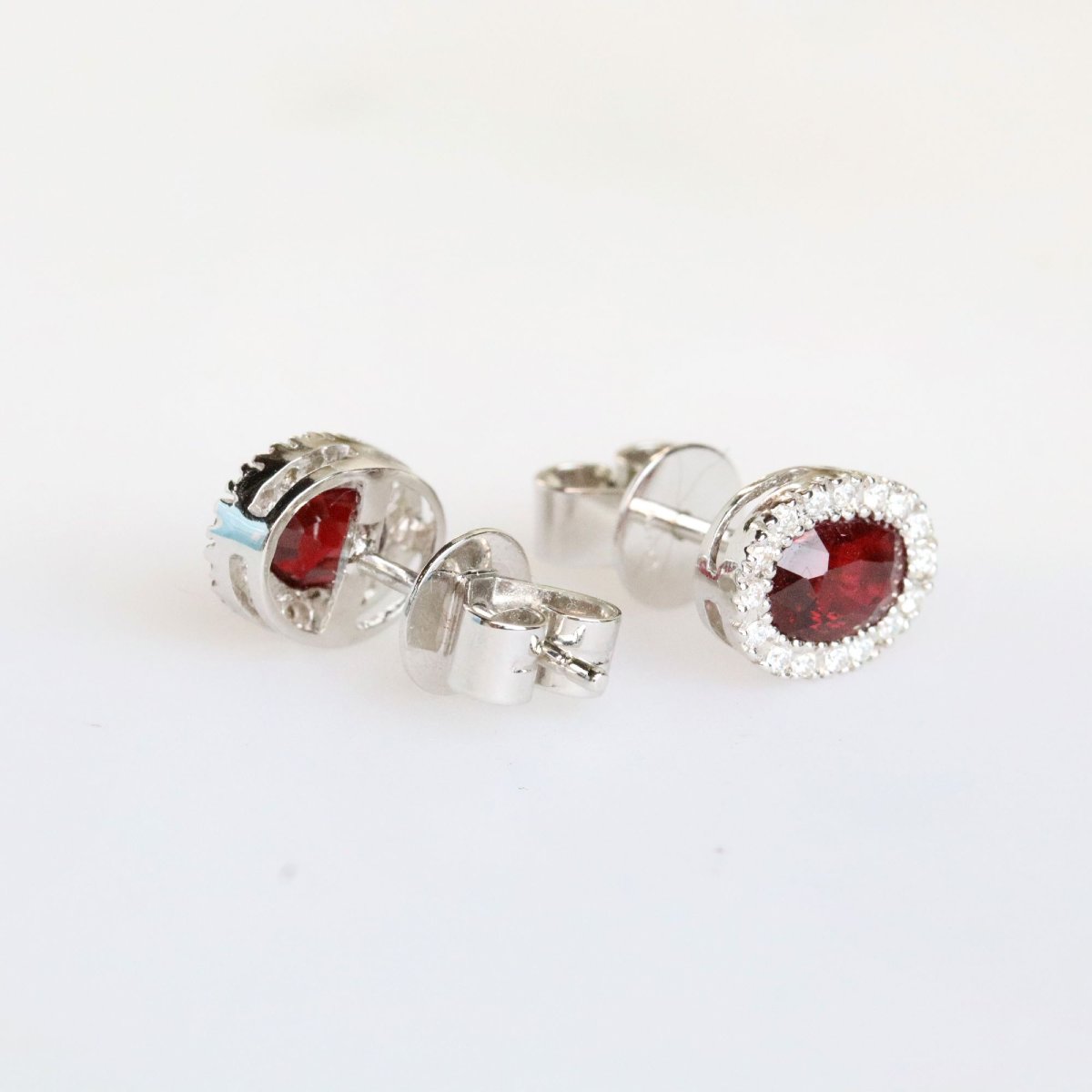 Boucles d’oreilles ovales rubis et diamants-photo-2