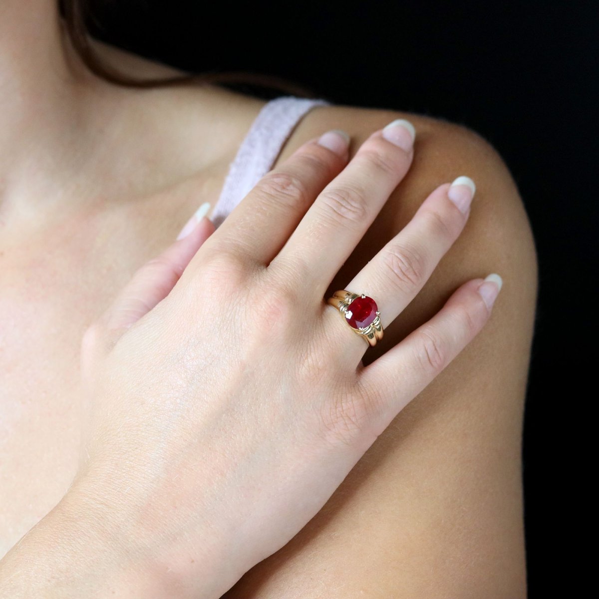 Vintage Ruby Ring In Yellow Gold-photo-1