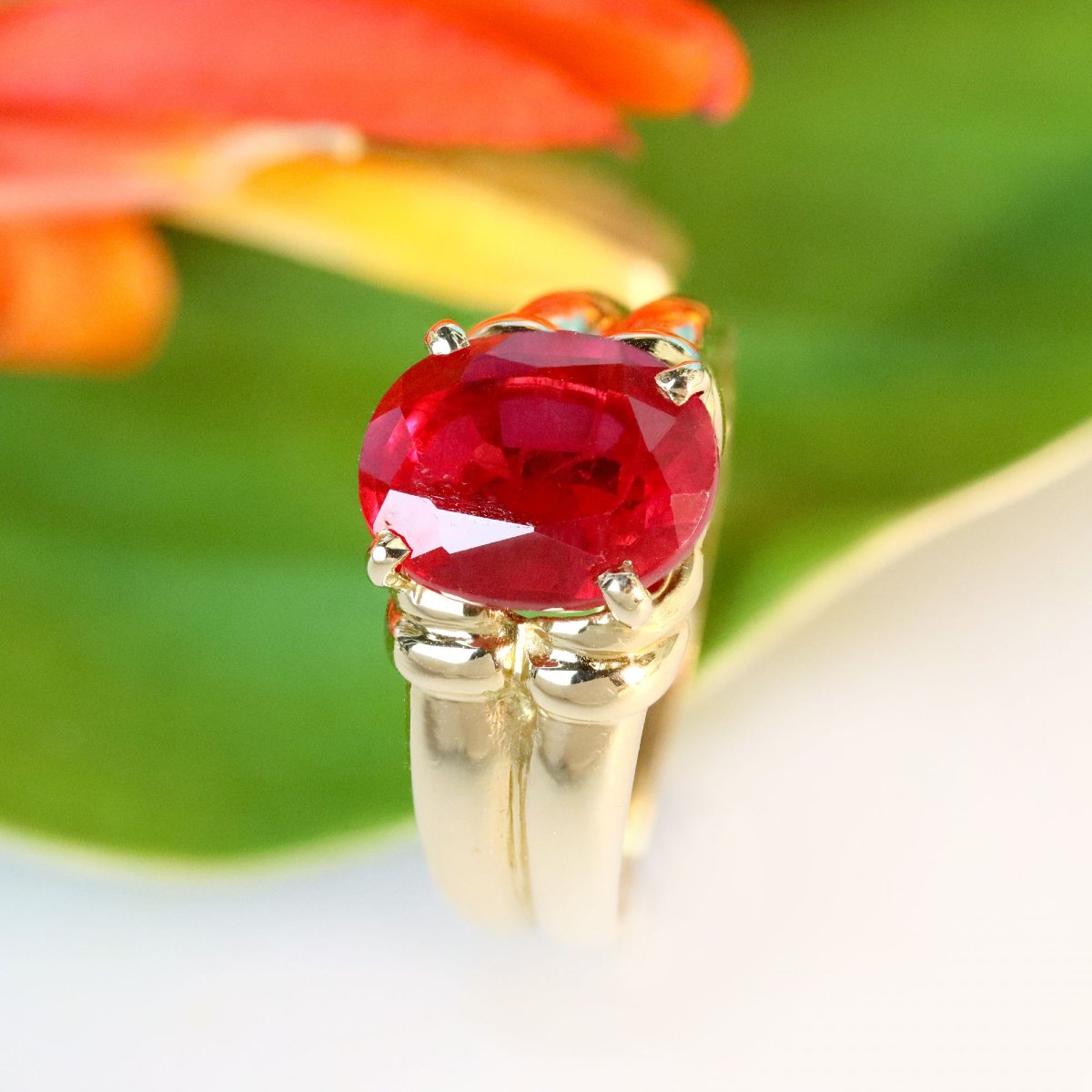 Vintage Ruby Ring In Yellow Gold-photo-5