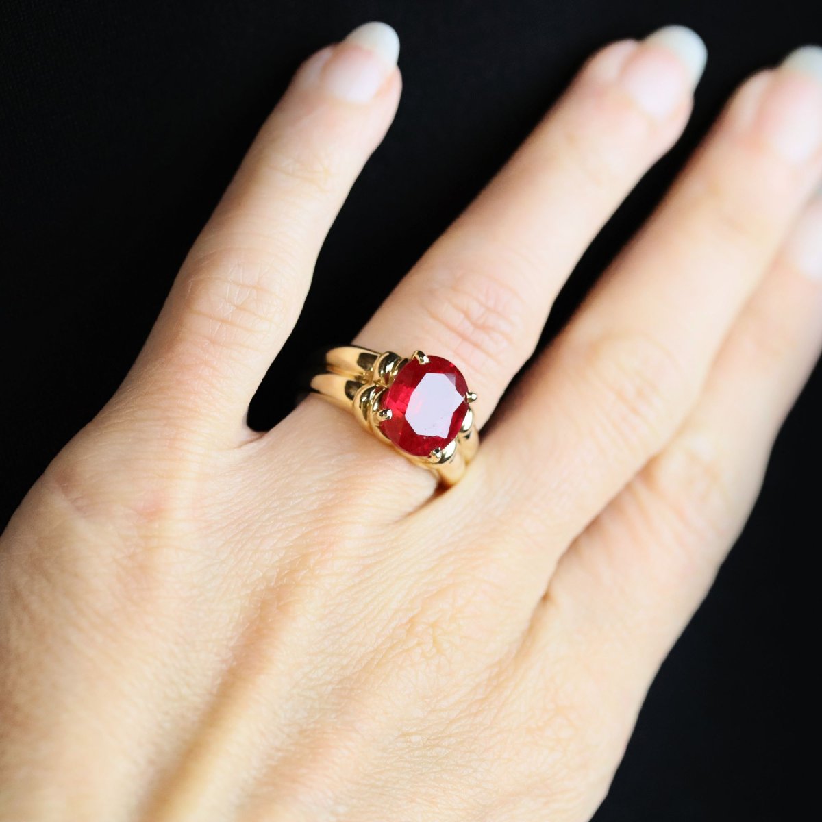 Vintage Ruby Ring In Yellow Gold-photo-6