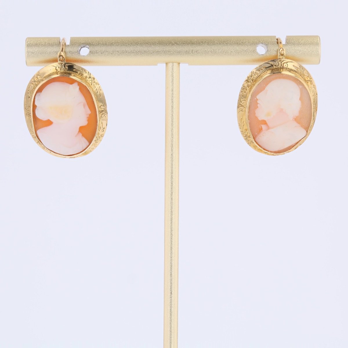 Vintage Gold Earrings With Cameos-photo-5